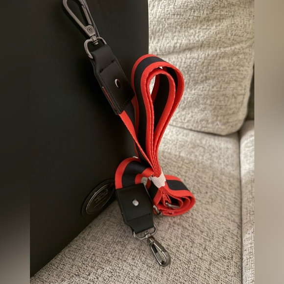 NWT - The Phantom Menace Darth Maul Crossbody Bag - BoxLunch Exclusive - Picture 4 of 5